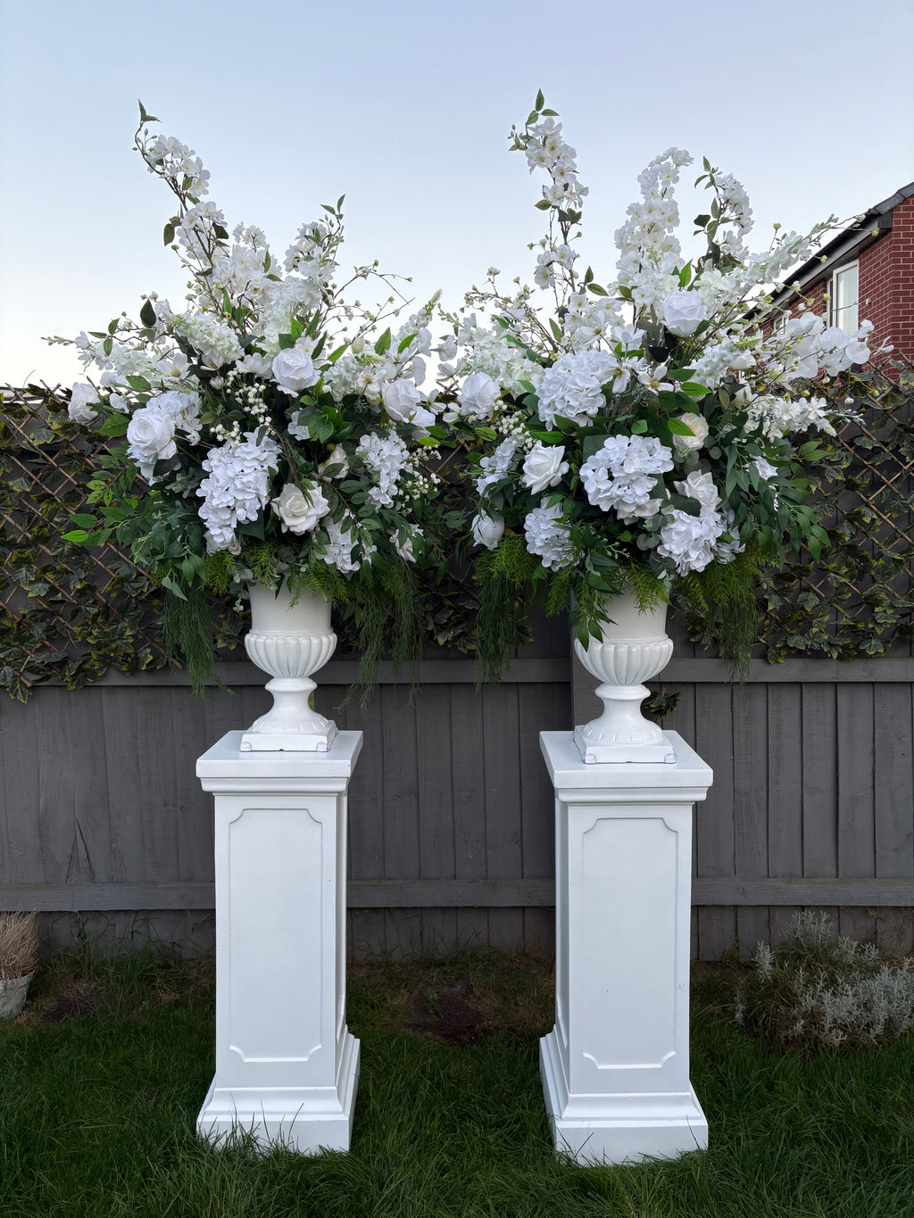 Wedding Urns & Plinths hire