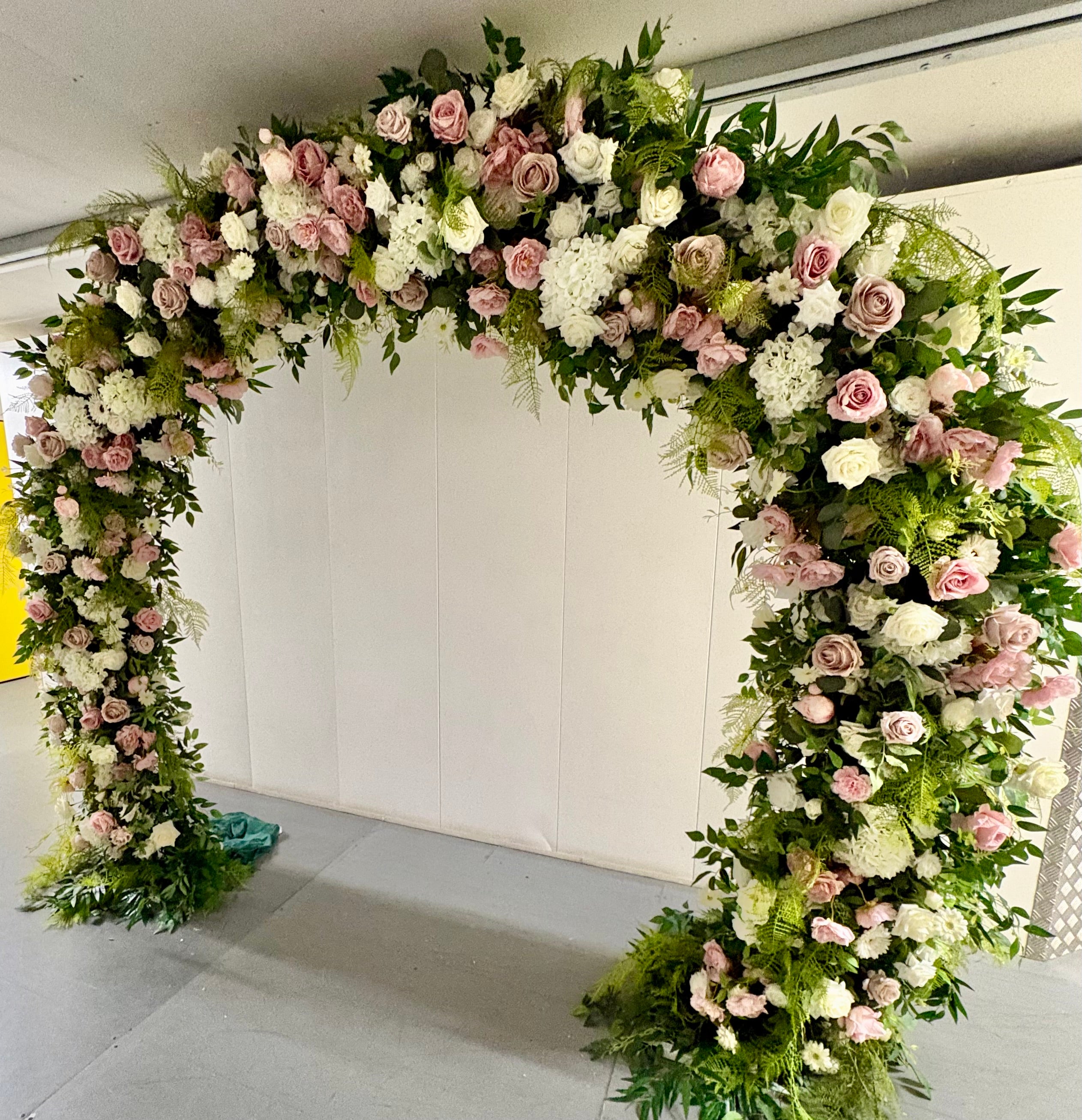 Wedding floral arch rental x 3 sizes