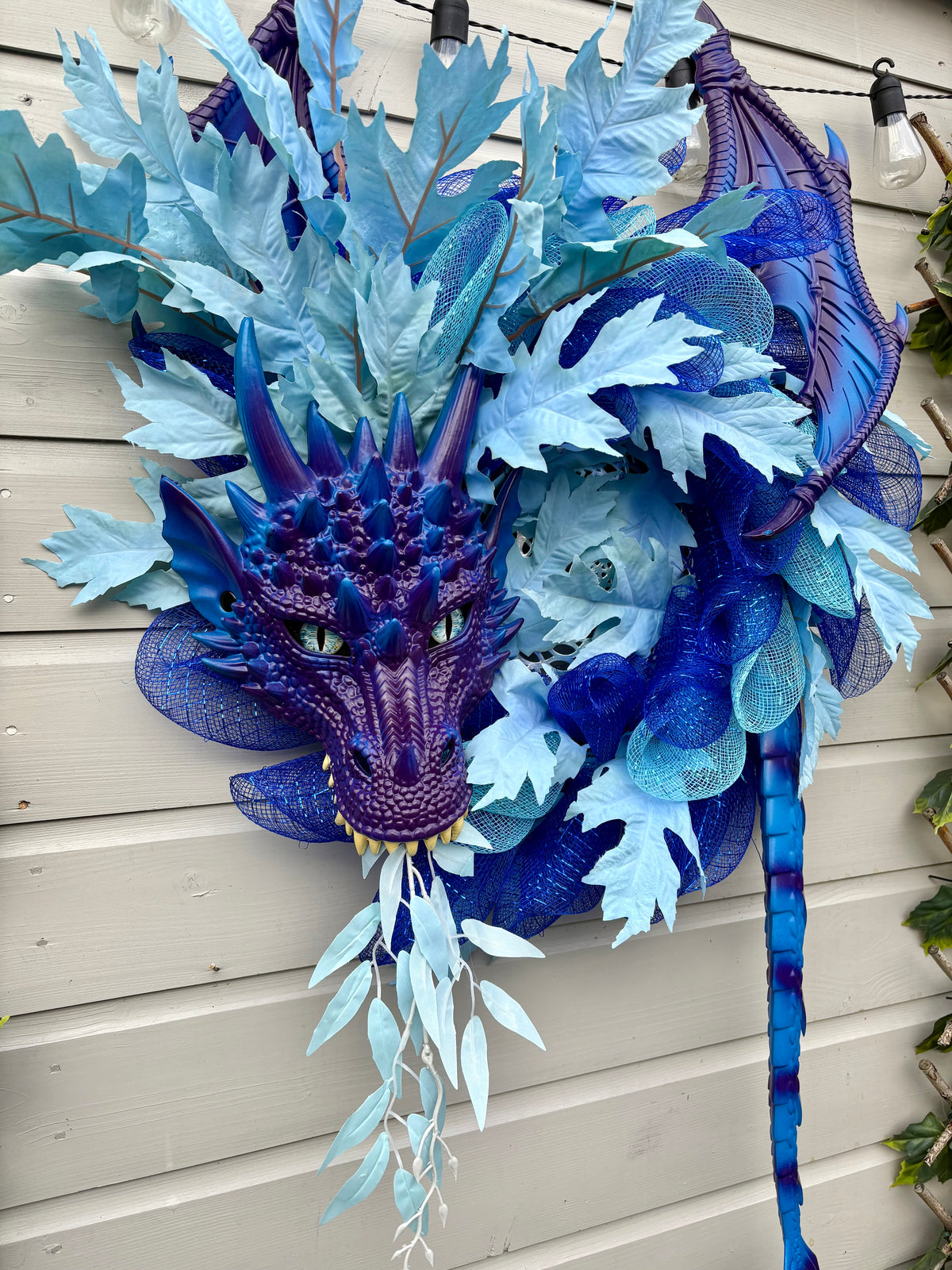 Nymera dragon wreath