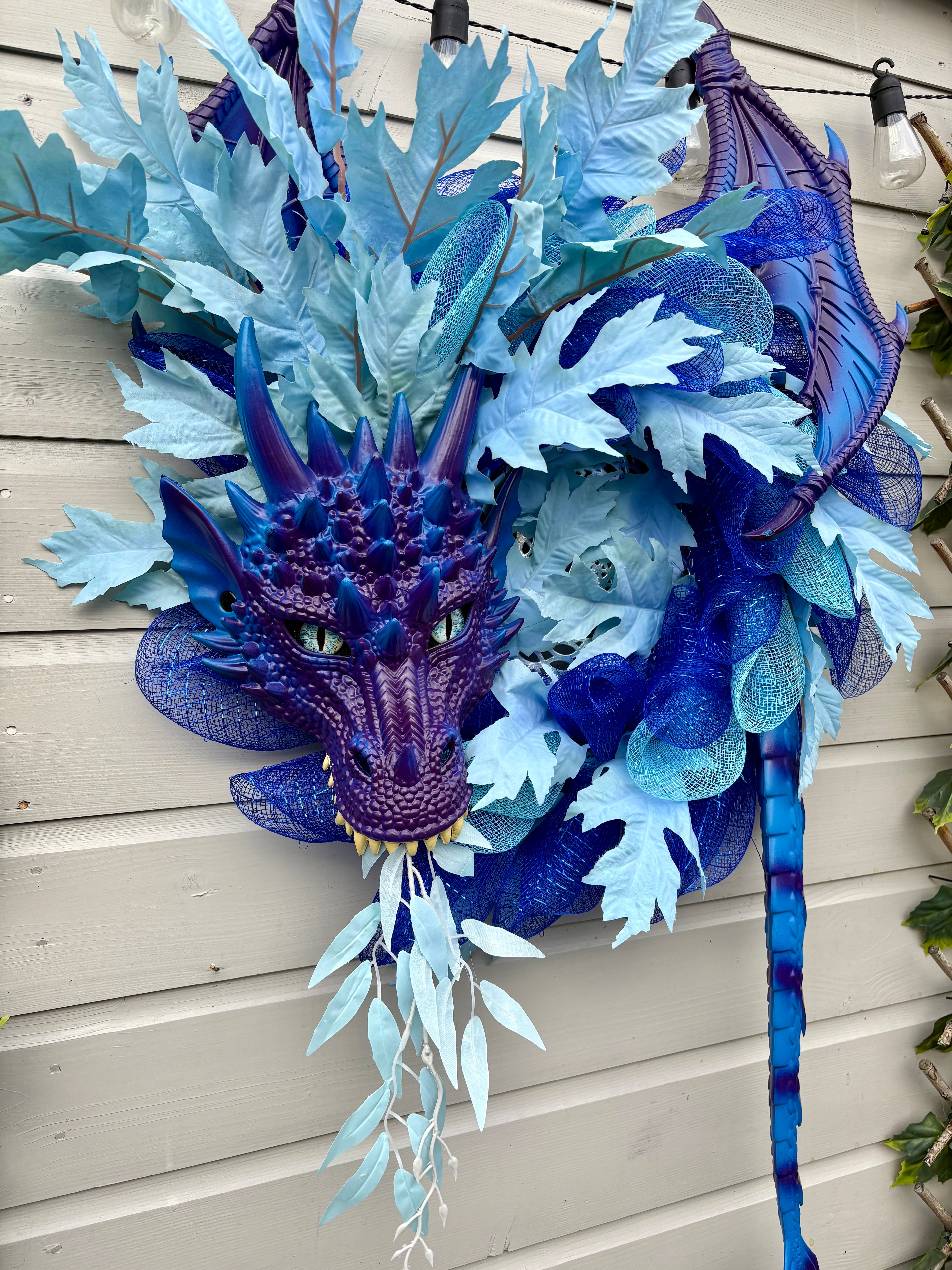Nymera dragon wreath