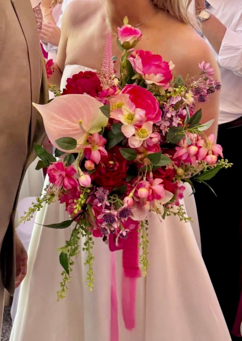 Roxy bouquet rental