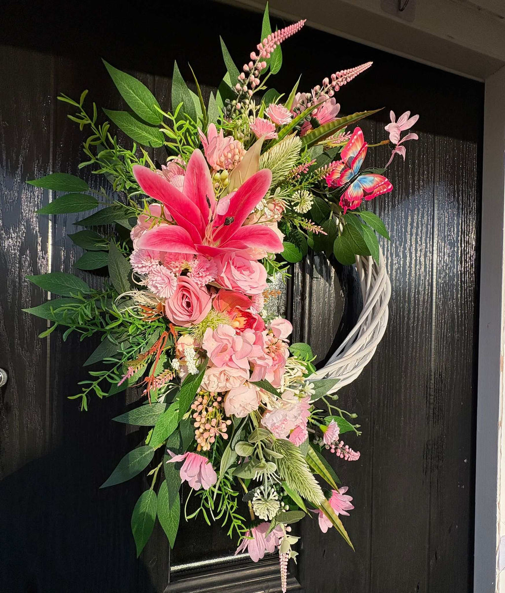 Ashleigh White Wicker Wreath for home decor