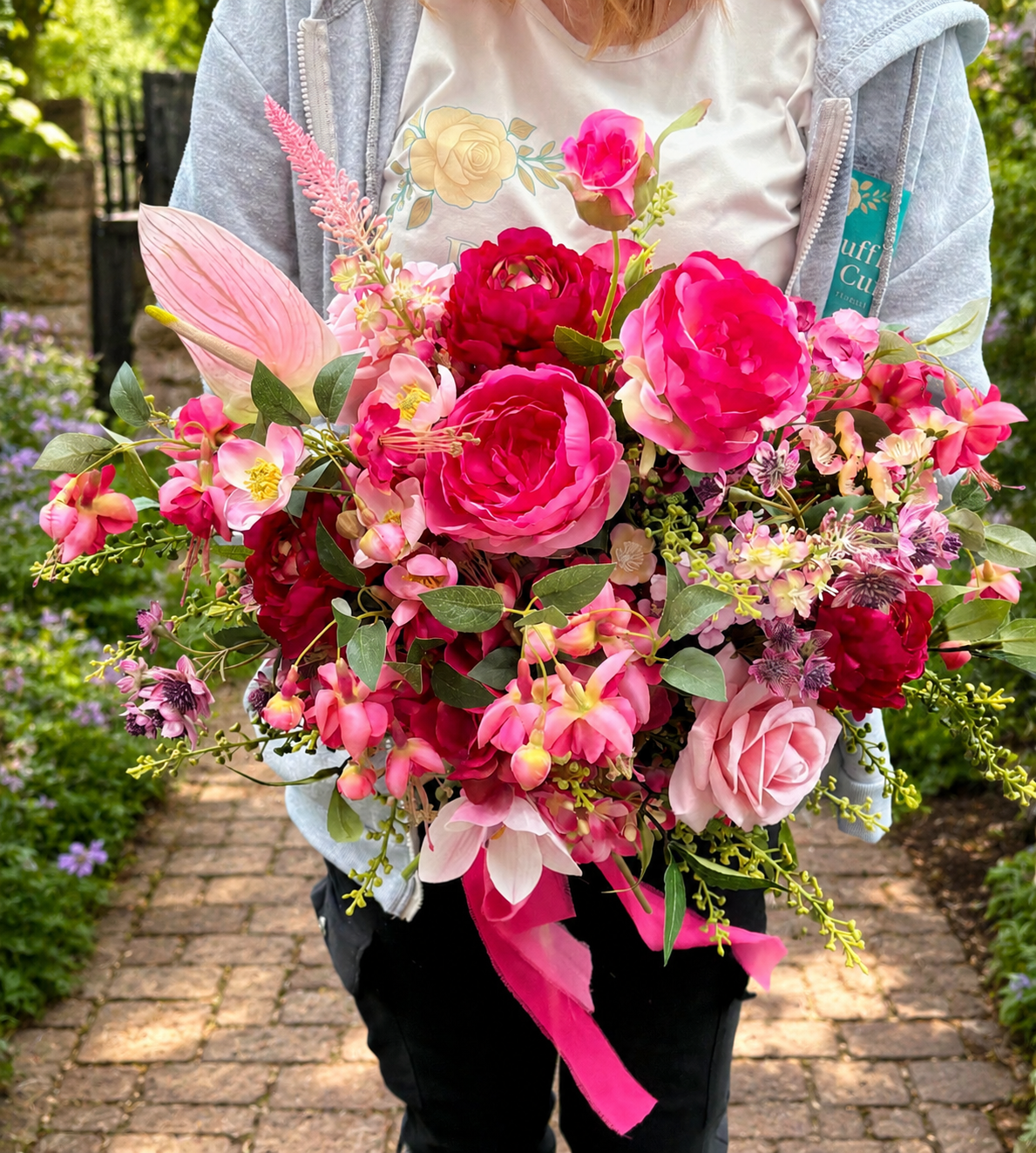 Roxy bouquet rental