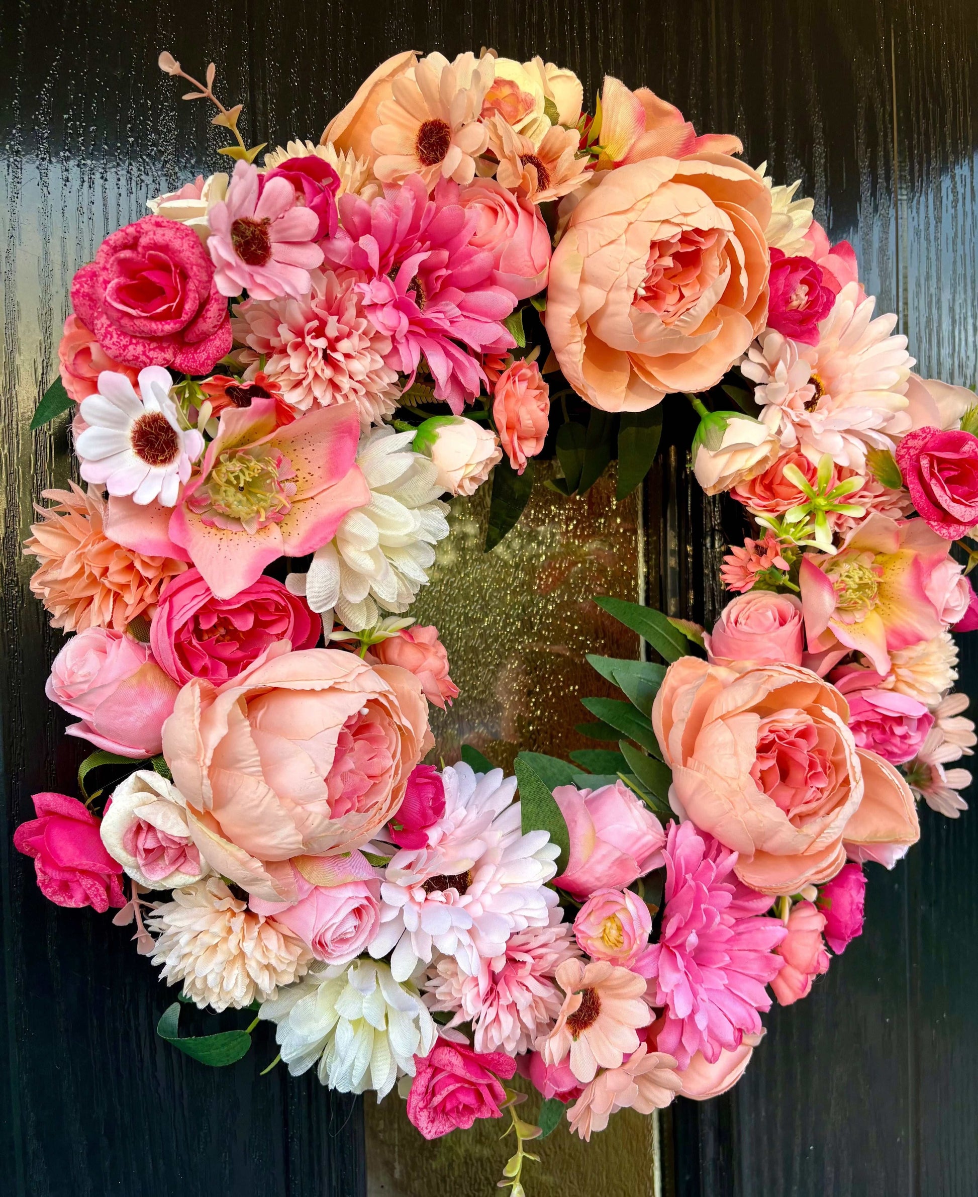 Phoebe artificial flower wreath