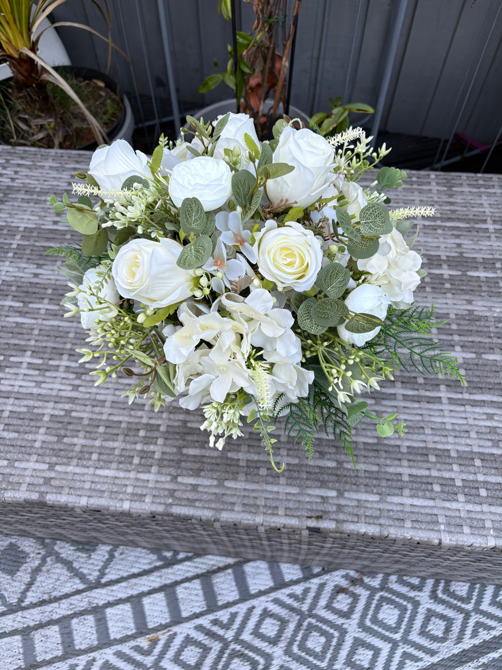 Bridal bouquets rent or buy