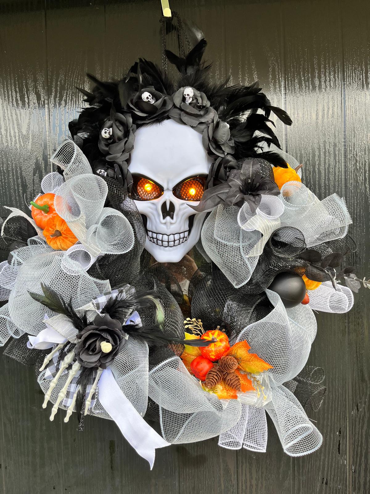 Spooky Skeleton Haloween wreath