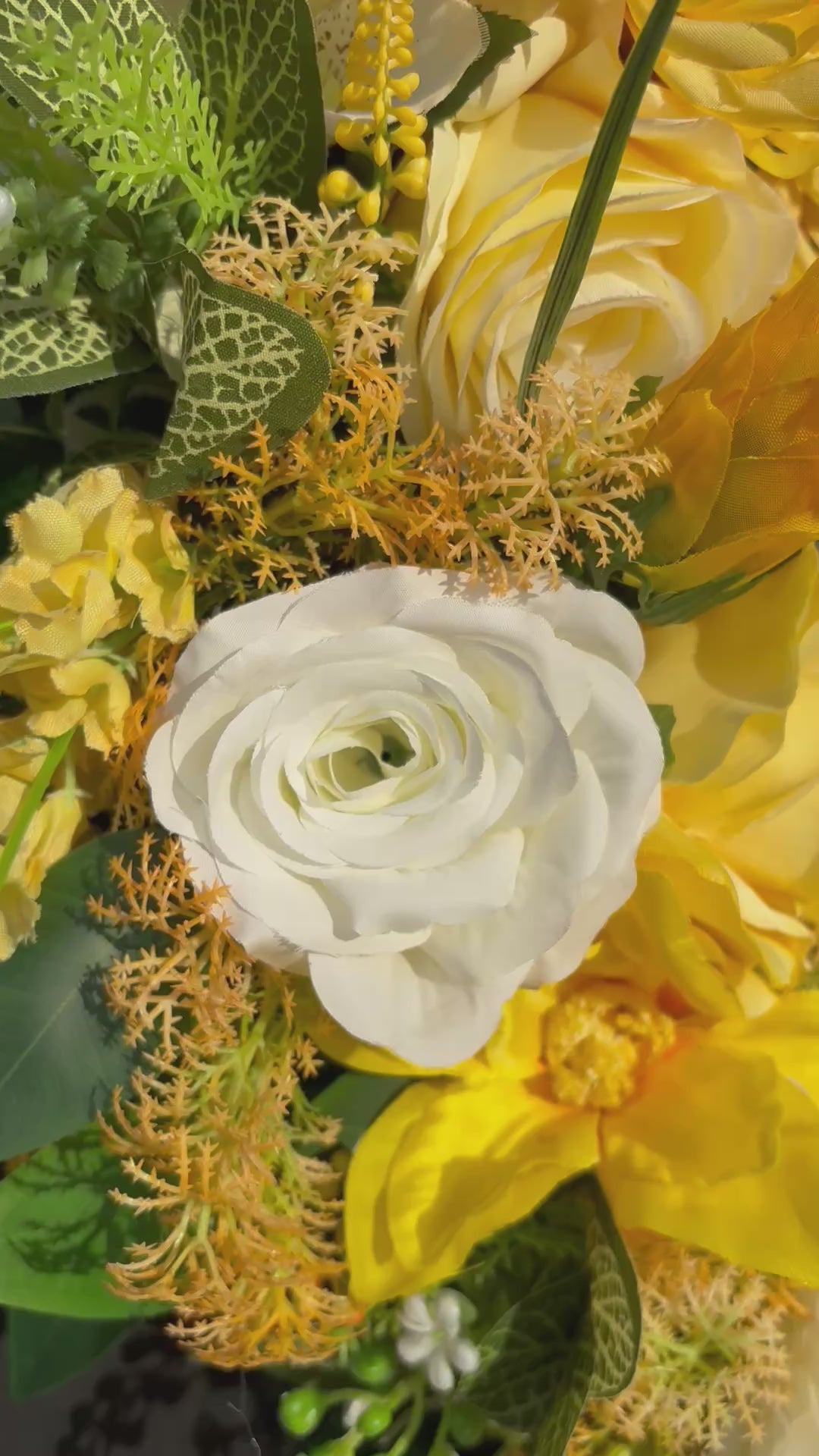 Grace Sunburst Floral Wreath