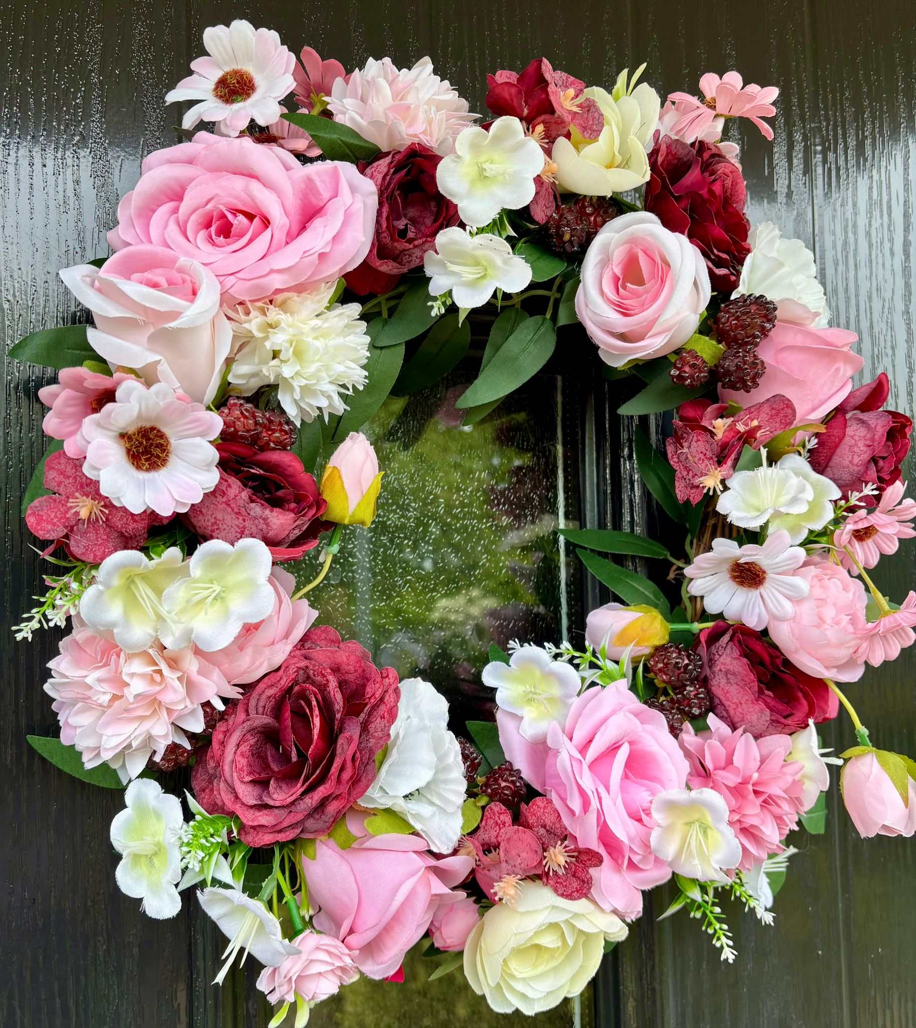 Gorgeous Scarlett Wreath